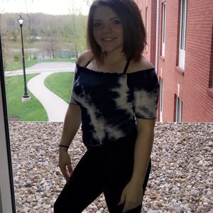 Meet your Posher, Elizabeth